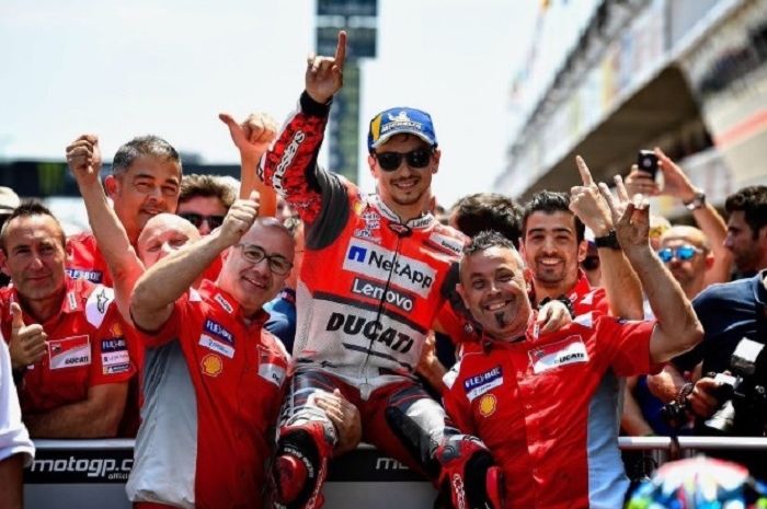 Juara di MotoGP Catalunya, Kemenangan Jorge Lorenzo Bikin Ducati Gigit Jari