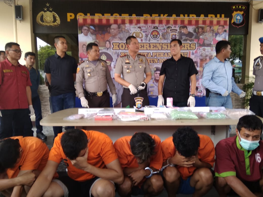 Polisi Amankan Mahasiswa Pemilik 1 Kg Sabu di Pekanbaru