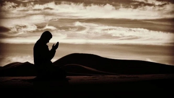 Apapun Masalahmu, Curhatkan Semuanya pada Allah