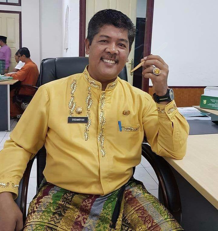 Kasat Pol PP Kuansing Himbau Masyarakat Untuk Tidak Menonton Pacu Jalur, di Jembatan Gantung