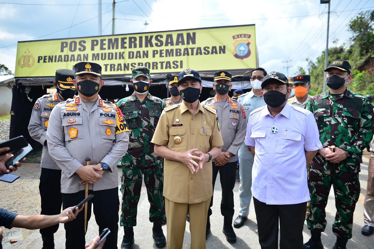 Kapolda Riau: Posko PPKM di Desa Cegah Penggunaan Jalan Tikus