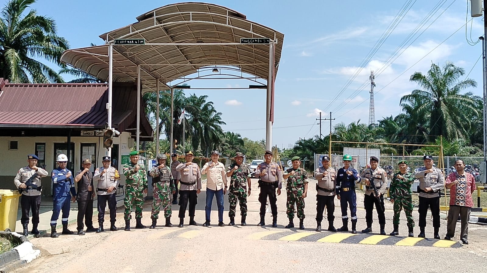 Patroli Gabungan TNI-Polri Ciptakan Kondisi Aman di Bangko Pusako