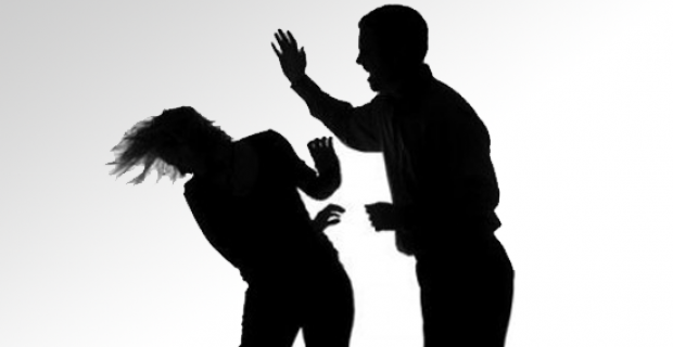 Tega Amat Ayah Murid ini, Hajar Bu Guru di Dalam Kelas