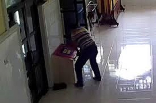 Astafirullah, Kotak Infak Masjid Nurul Ilmi Pekanbaru Diambil Paksa