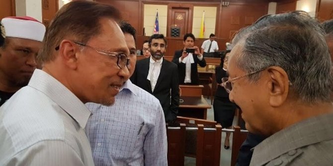 Janji Mahathir Mohamad & Anwar Ibrahim yang Dikhianati