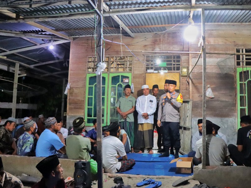 Kapolres Rokan Hilir Melayat ke Rumah Duka Korban Serangan Buaya