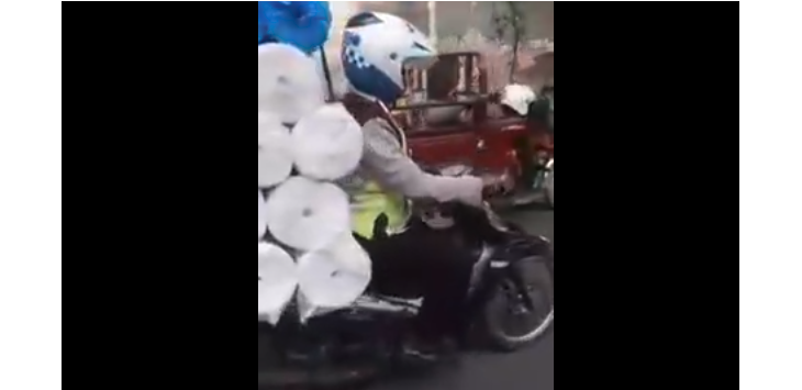 Heboh ! Video Oknum Polisi Minta Uang Damai dan Maki Pengendara