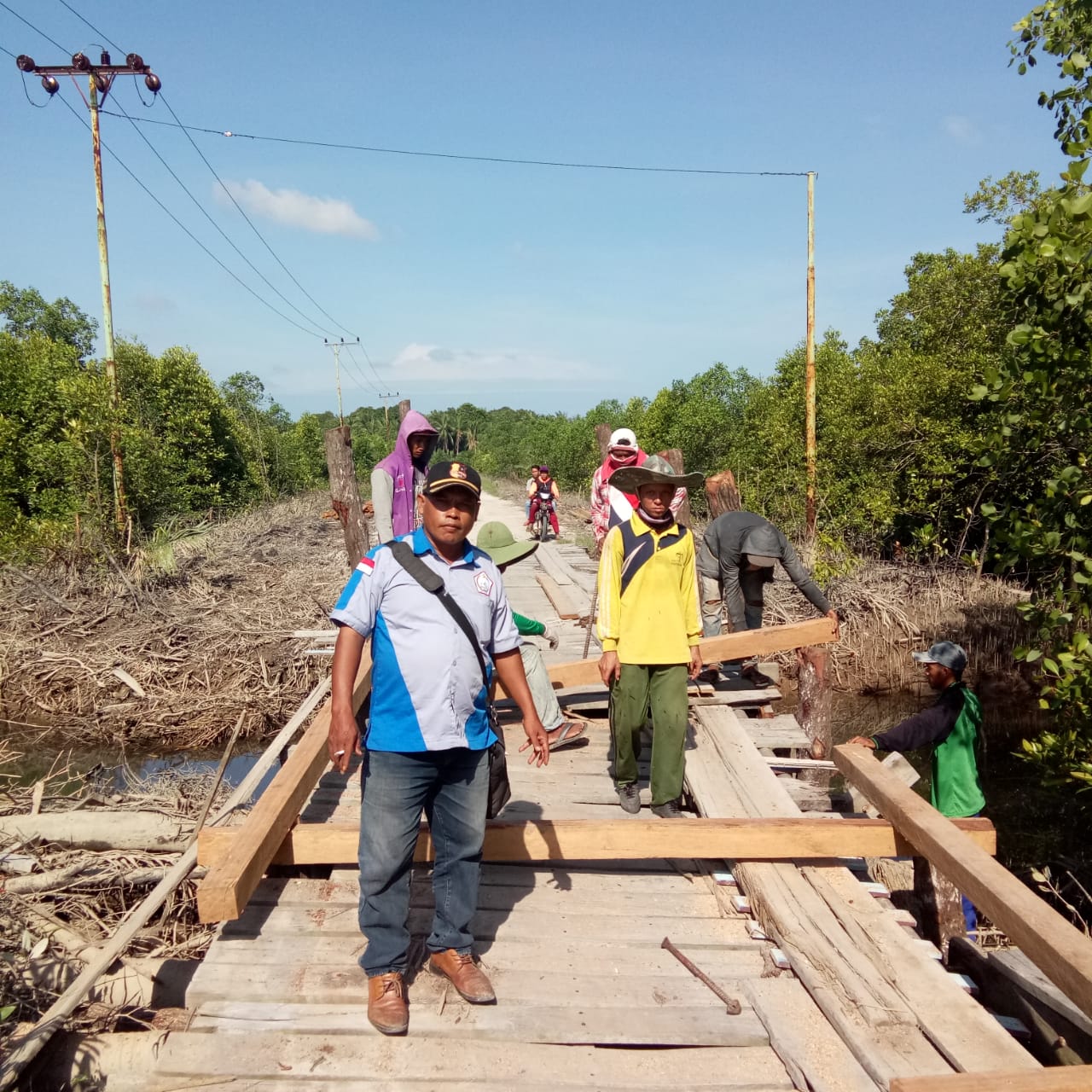 Jembatan Rapuh, Warga Desa Putri Sembilan Rupat Terancam Terisolasi