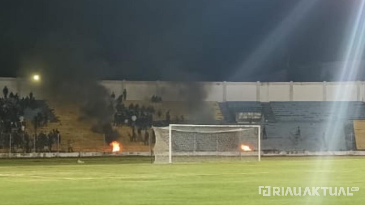 Trofeo Riau Bermarwah Batal Digelar akibat Aksi Rusuh Suporter
