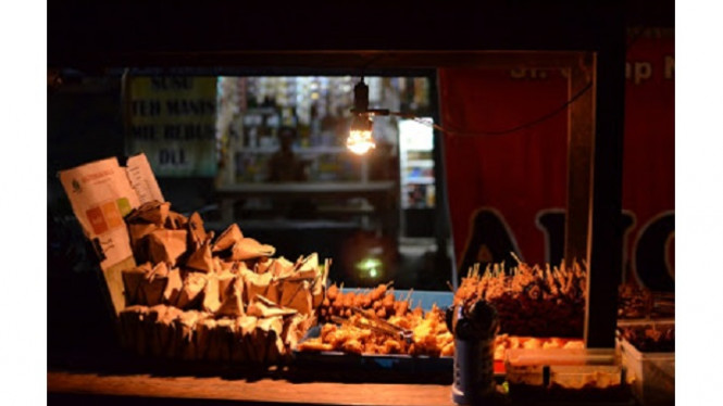 Mengurung Rindu di Angkringan Batas Kota Jogja