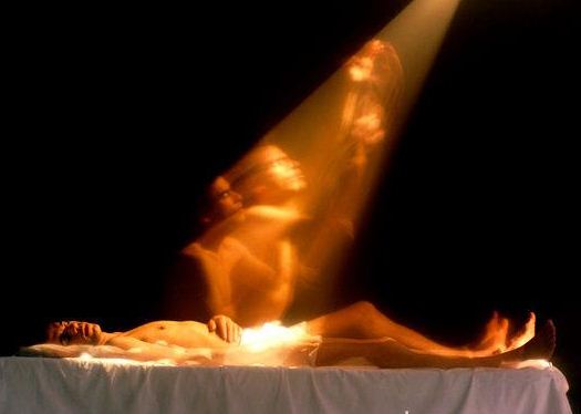 Cerita Pengalaman Orang-orang yang Alami Mati Suri, Seperti Apa?