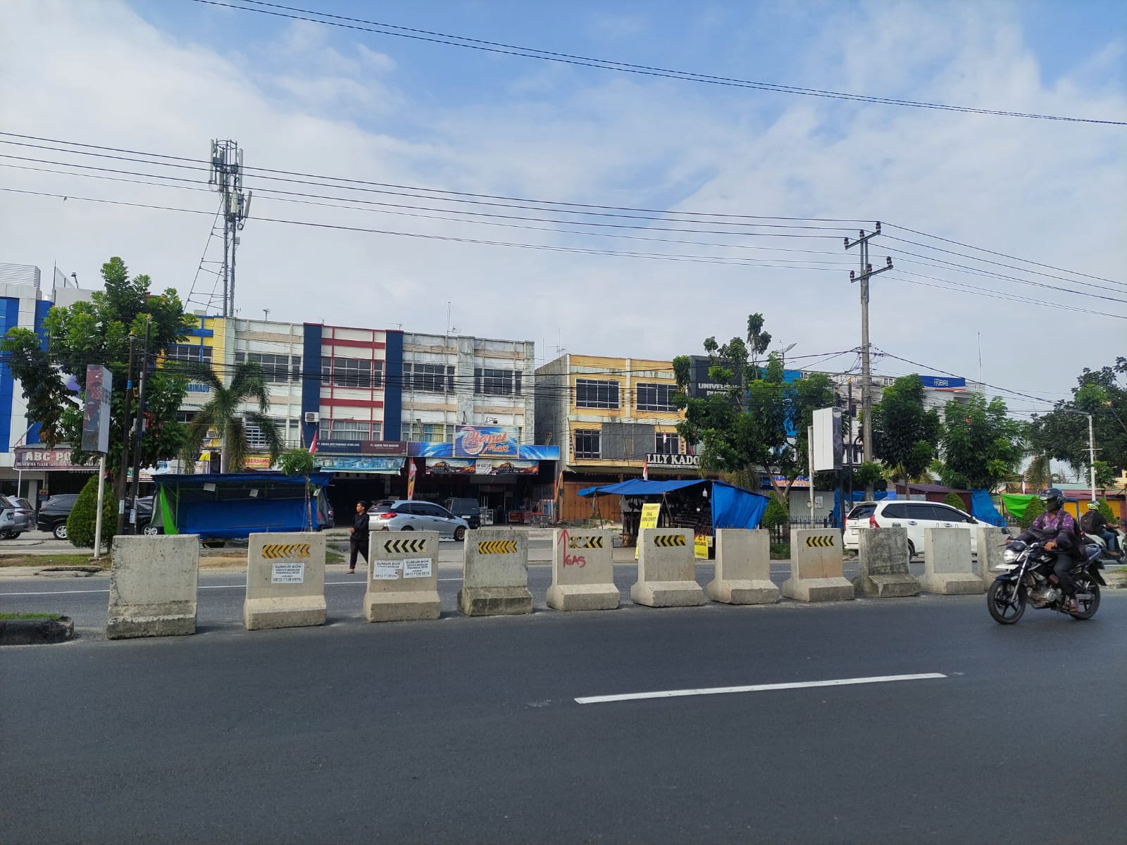 Saat U-turn Ditutup, Arus Lalin di Soebrantas Mulai Lancar