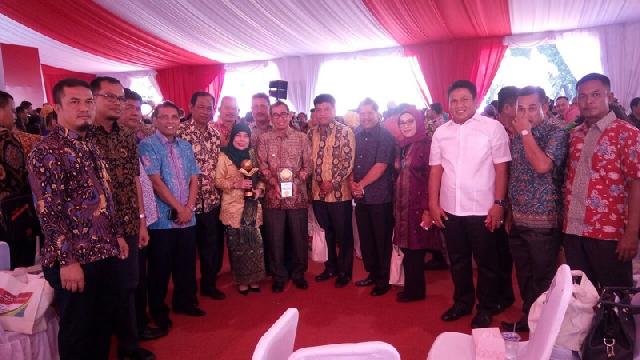 Bupati Beserta Rombongan Akan Arak Piala Adipura dari Pekanbaru Menuju Kuansing