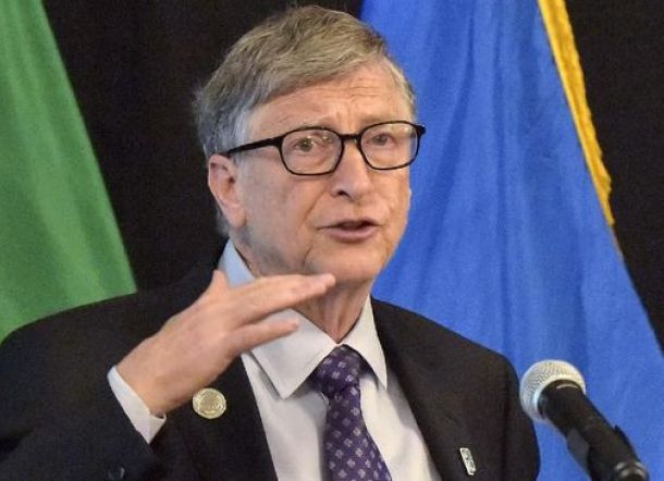 Bill Gates Bocorkan Orang yang Pertama Kali Terima Vaksin Covid-19