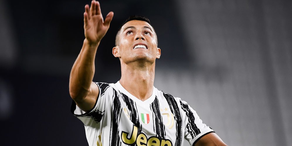 Cristiano Ronaldo: Khabib Nurmagomedov Akan Menang, InsyaAllah