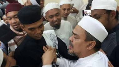 Ustad Abdul Somad Temui Rizieq Shihab di Makkah