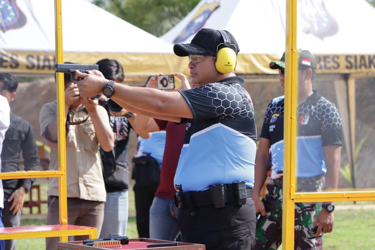 Polres Siak Gelar Turnamen Menembak Terbuka Sambut Hari Bhayangkara ke-78