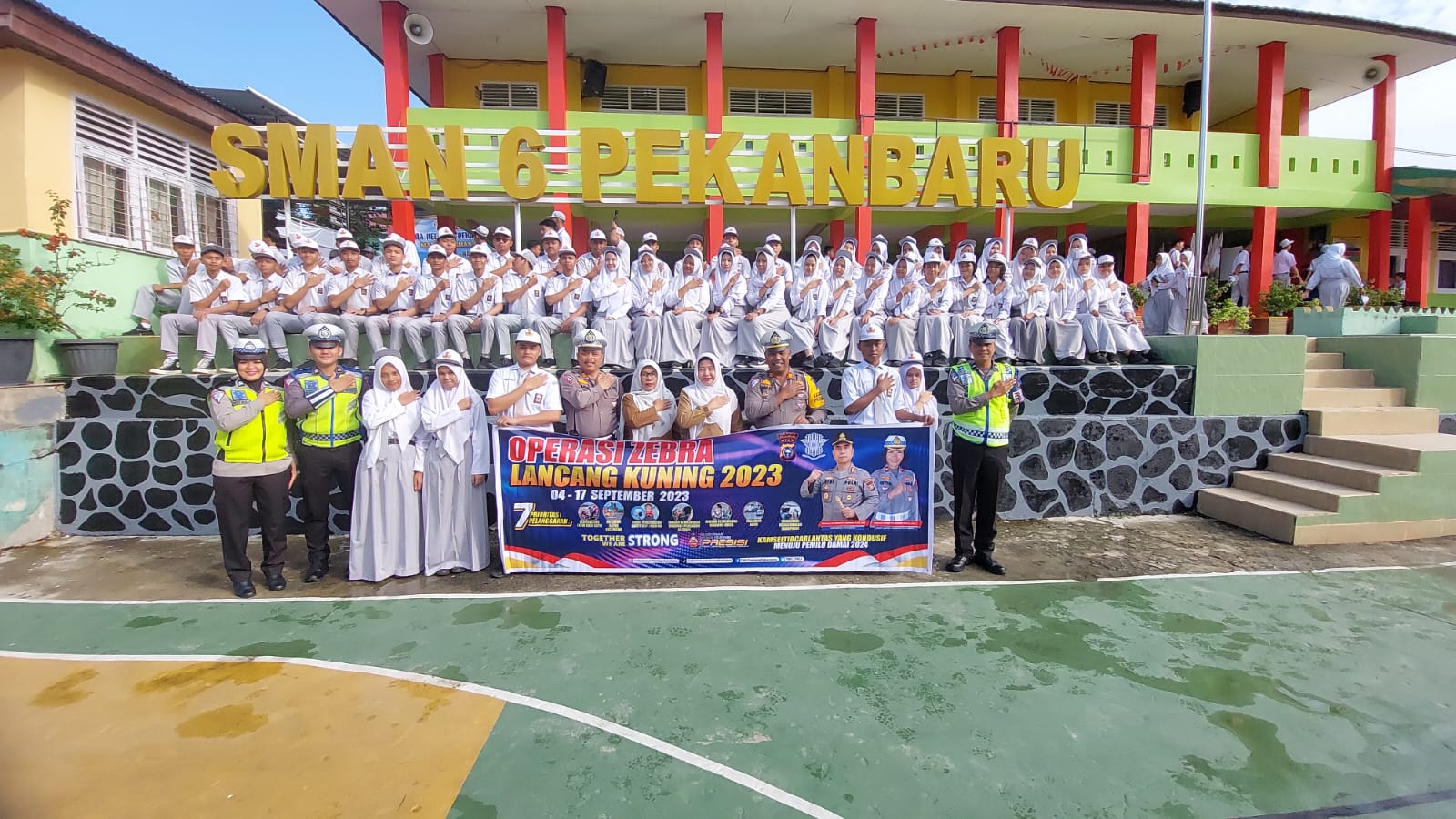 Satlantas Imbau Pelajar SMA Negeri 6 Pekanbaru Untuk Hindari Balap Liar
