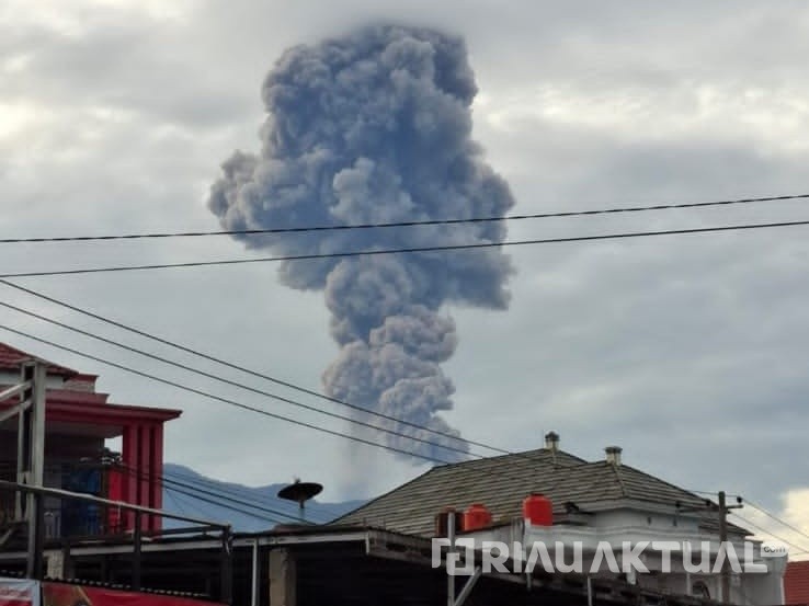 Gunung Marapi di Sumatera Barat Kembali Erupsi, Warga Diminta Waspada