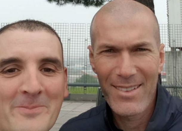 Ditabrak Bukannya Marah, Pria Ini Mengajak Swafoto Usai Ditabrak Zinedine Zidane