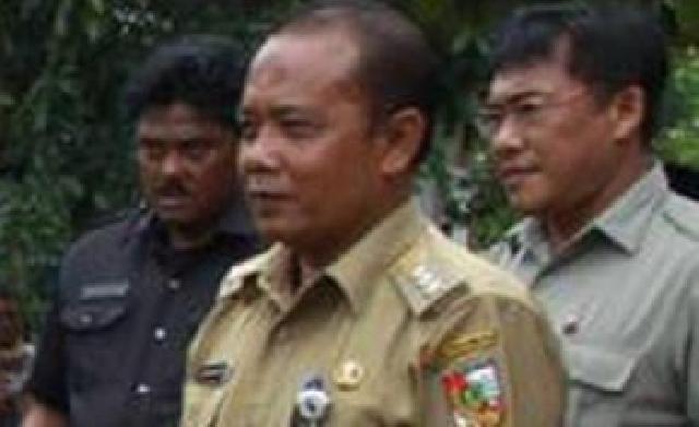 Camat Tenayan Raya Enggan Komentar