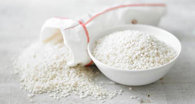 12.224 Rumah Tangga Inhu Terima Beras Gratis