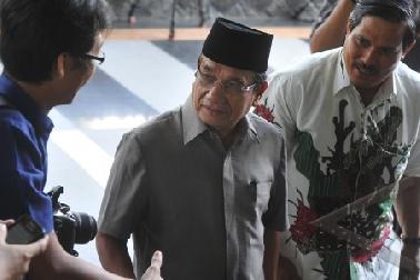 Wakil Gubernur Riau Marahi PLN dan Kepala BPBD Riau