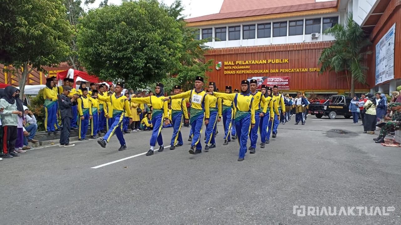 Ribuan Murid SMP-SMA se-Kota Pekanbaru Ikuti Gerak Jalan Merdeka