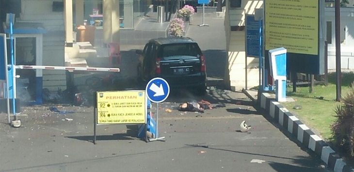 Hubungan dan Motif Pelaku Rentetan Bom Surabaya, Pakai The Mother Of Satan