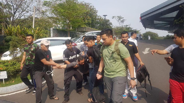 Polresta Batam Tangkap Oknum Biksu Cabul di Jakarta