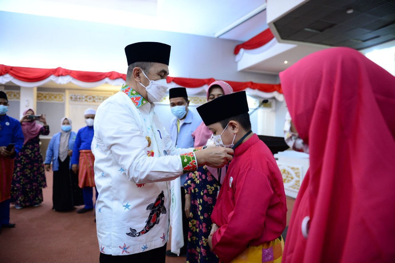 Banyak Prestasi di FASI, Gubri: Riau Makin Berkah