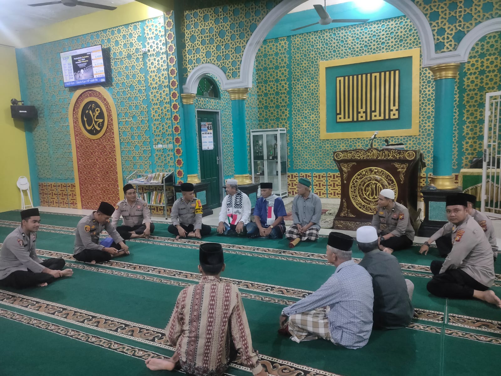 Satnarkoba Polres Kuansing Salat Subuh Berjamaah Ciptakan Cooling System Pemilu 2024