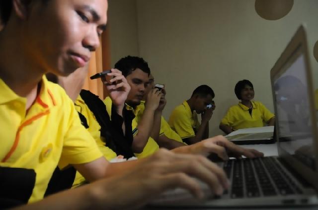 Umbar Diri di Internet Bisa Rusak Karier dan Pernikahan