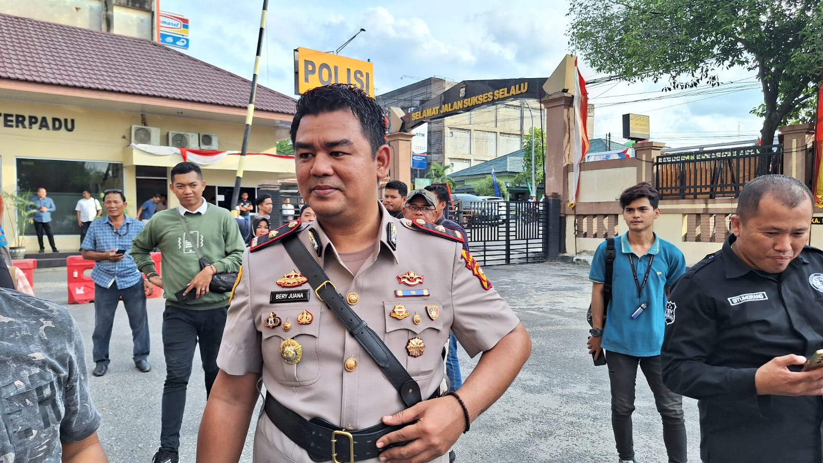 Polresta Pekanbaru Proses Pemberkasan Perkara Penganiayaan Anak Anggota Dewan