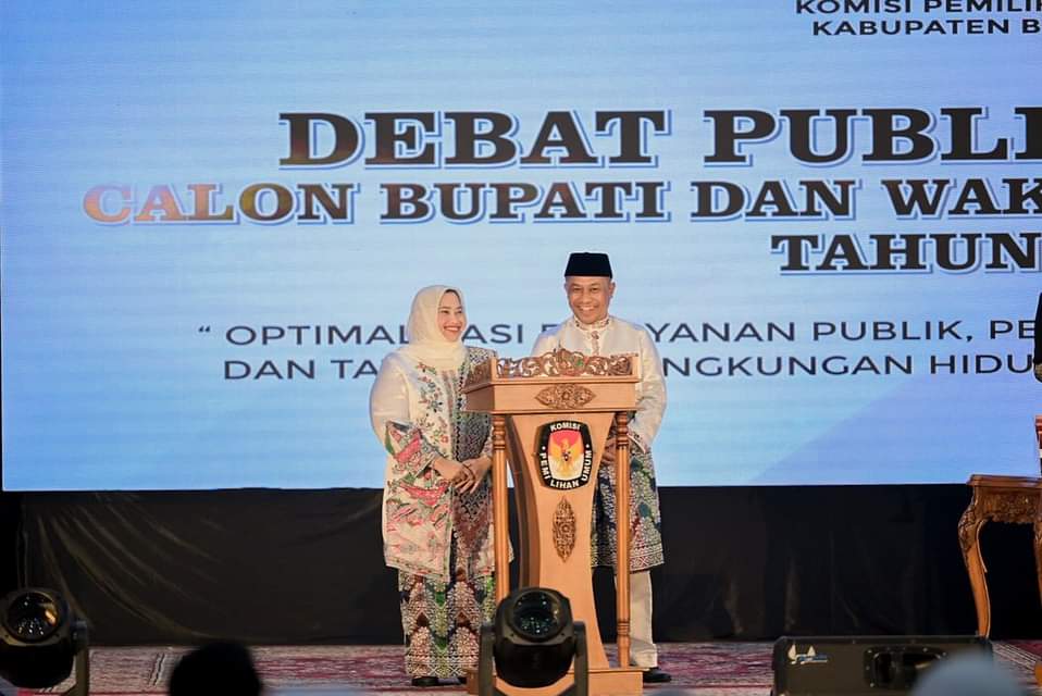 Debat Publik Kedua: Pasangan Kasmarni-Bagus Santoso Tampil Percaya Diri