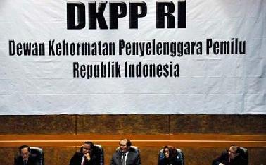 DKPP Tolak Gugatan WIN dan Mambang Mit
