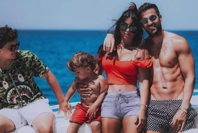 Daniella Semaan, Perempuan dengan Lima Anak Istri Fabregas