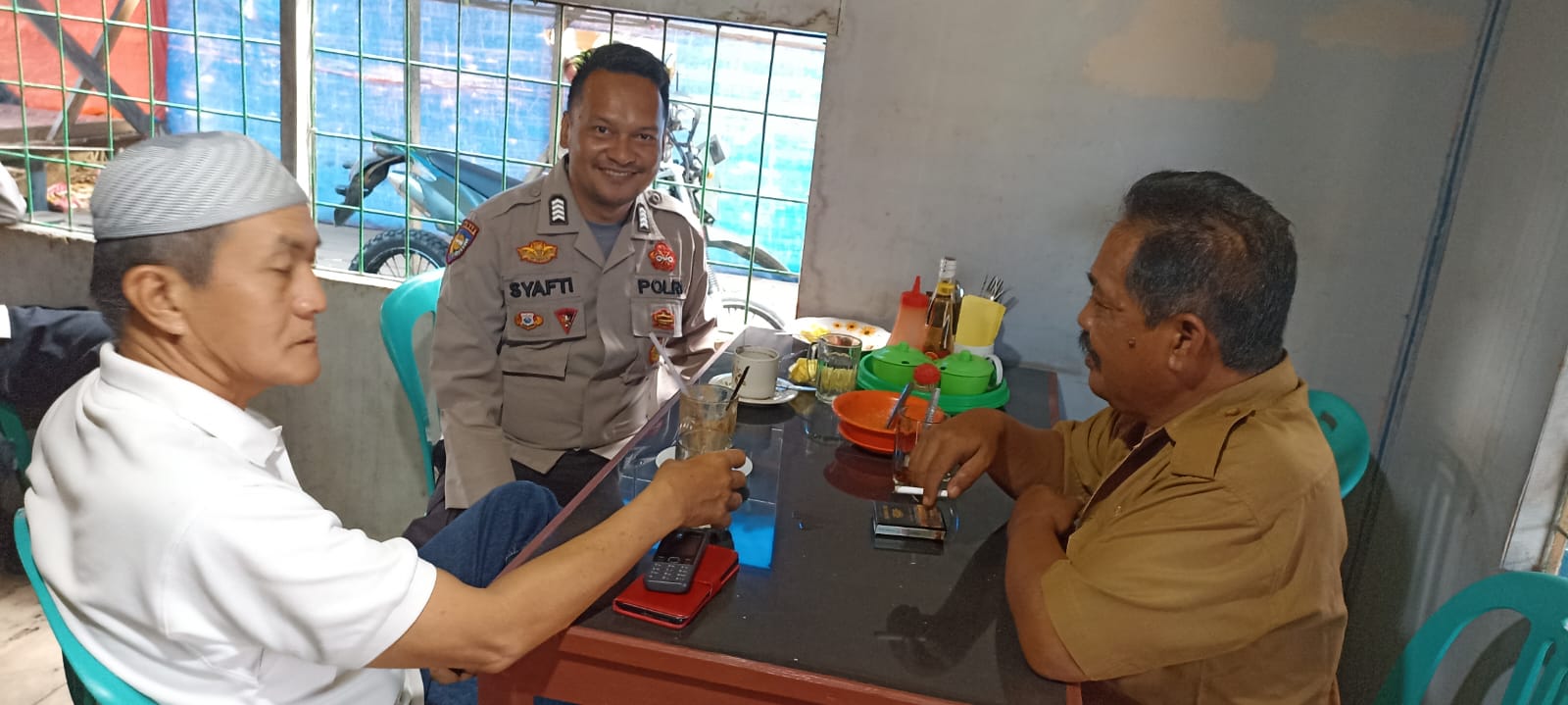 Polsek Pelangiran Sambangi Warga dan Sosialisasi Jelang Pemilu 2024