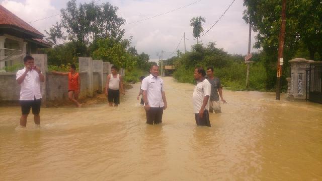 Banjir Rendam Pemukiman Warga di Rengat Barat, 20 Kepala Keluarga Sudah Mengungsi