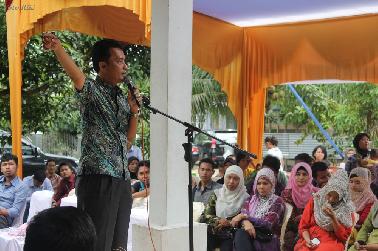 Utamakan Sarana Ibadah, Wakil DPRD Bantu Pembangunan Masjid Rp40 Juta