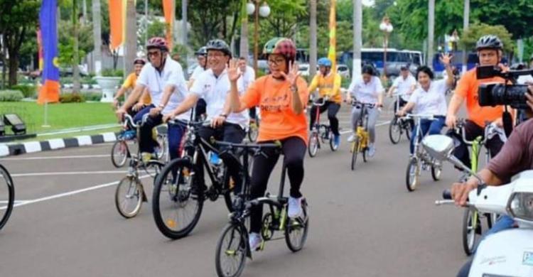 Soal Sepeda Brompton, Sri Mulyani Diledekin