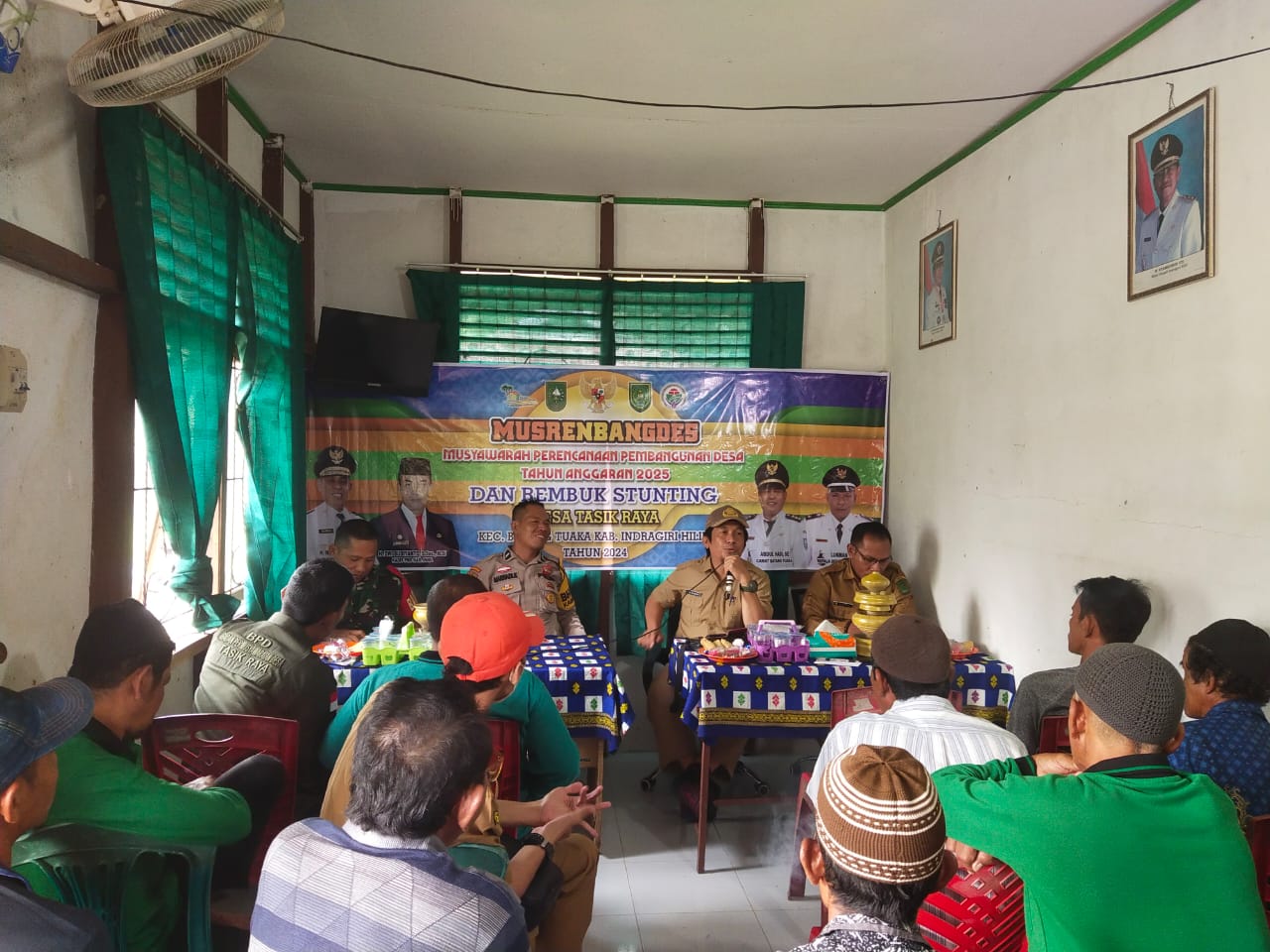 Hadiri Musrenbangdes, Polsek Batang Tuaka Sambangi Desa Tasik Raya Cooling System Sosialisasi Pemilu 2024