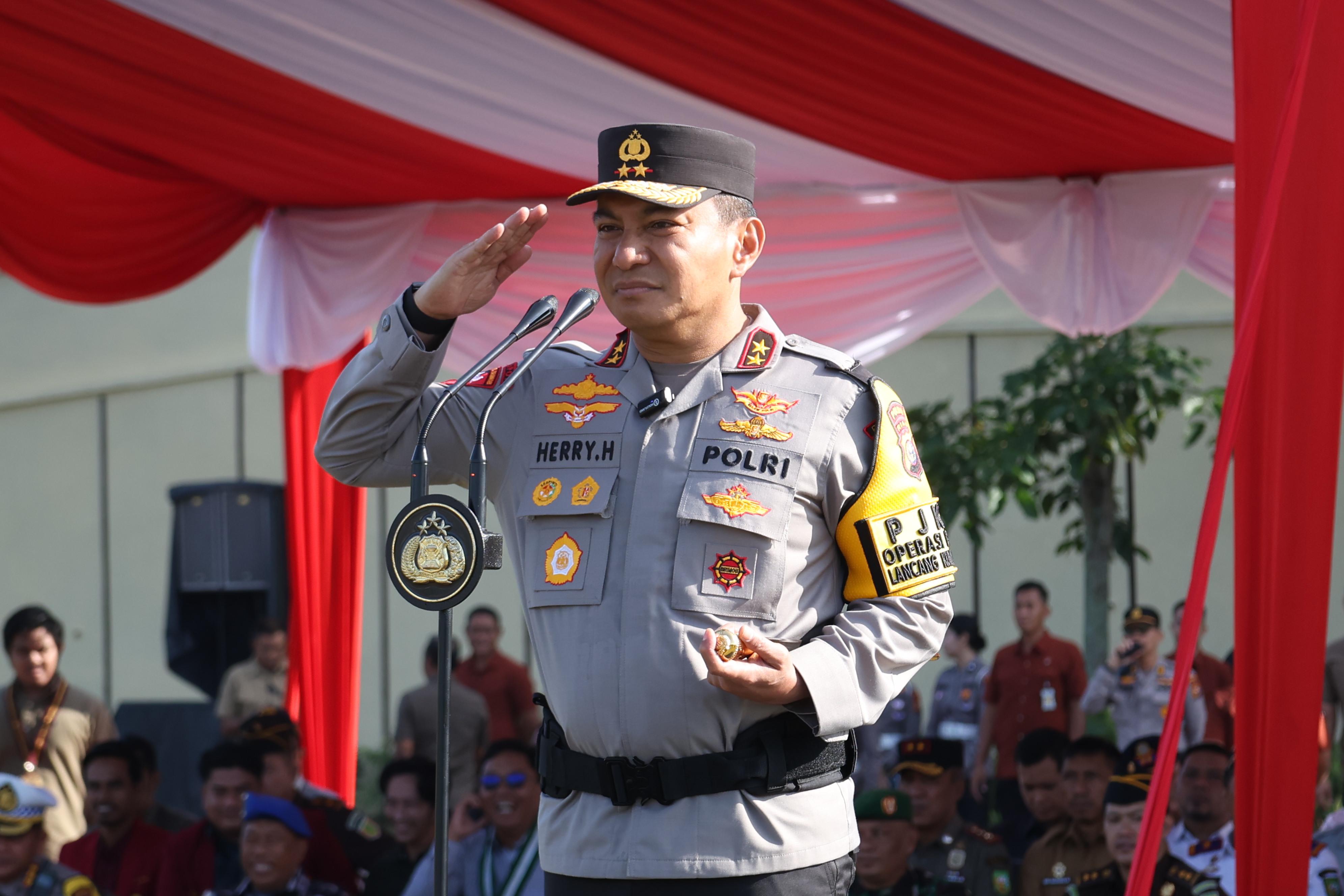 Dinilai Berjasa Lestarikan Adat Melayu, LAM Riau Riau Juluki Irjen Herry 'Kapolda Budaya'