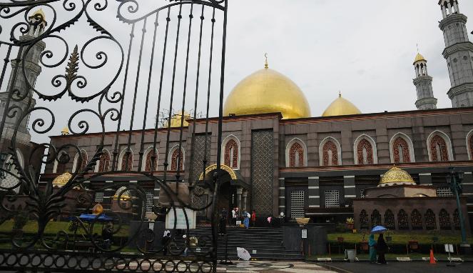 Terkuak, Alasan Pria Ini Siram Kotoran ke Masjid Kubah Emas
