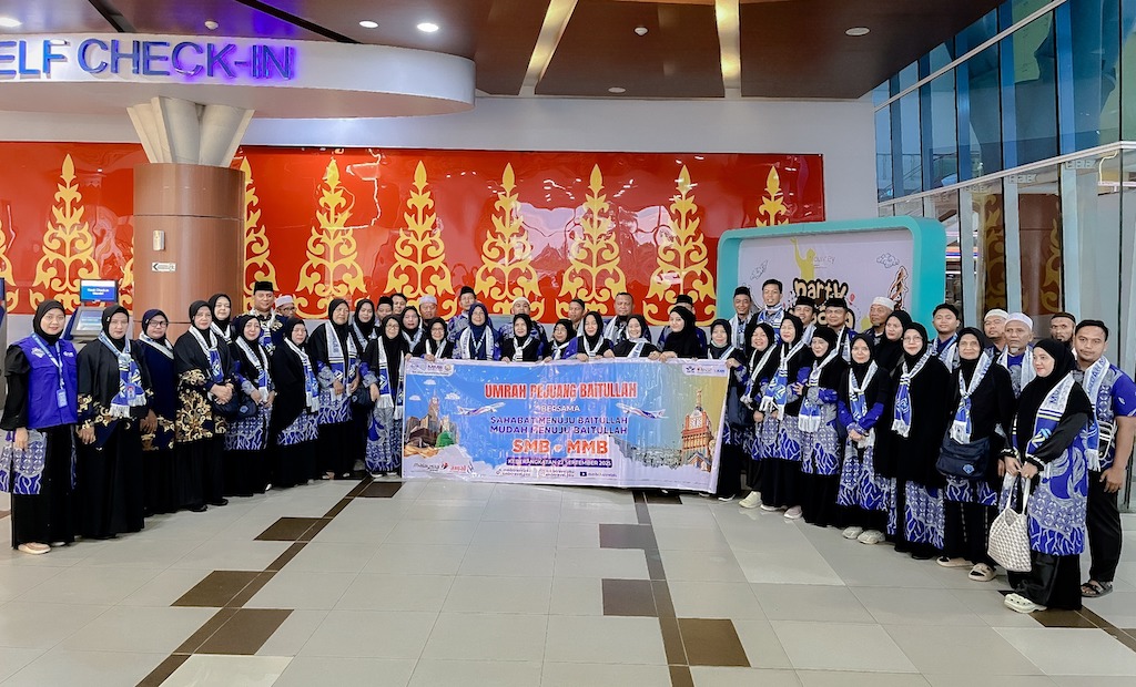 48 Jamaah Umrah MMB Travel Diberangkatkan dari Pekanbaru