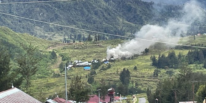 KKB Papua Kembali Berulah, Tembaki Anggota Polri dan Bakar 15 Rumah Warga di Paniai