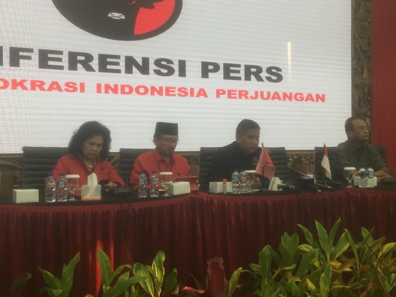 PDIP Umumkan Kapitra Ampera Jadi Caleg Dapil Riau II