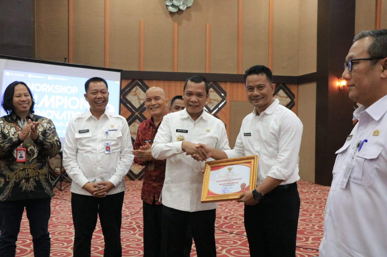 Aplikasi PEKA Resmi Diluncurkan, Pj Walikota Beri Penghargaan ke OPD Inovatif