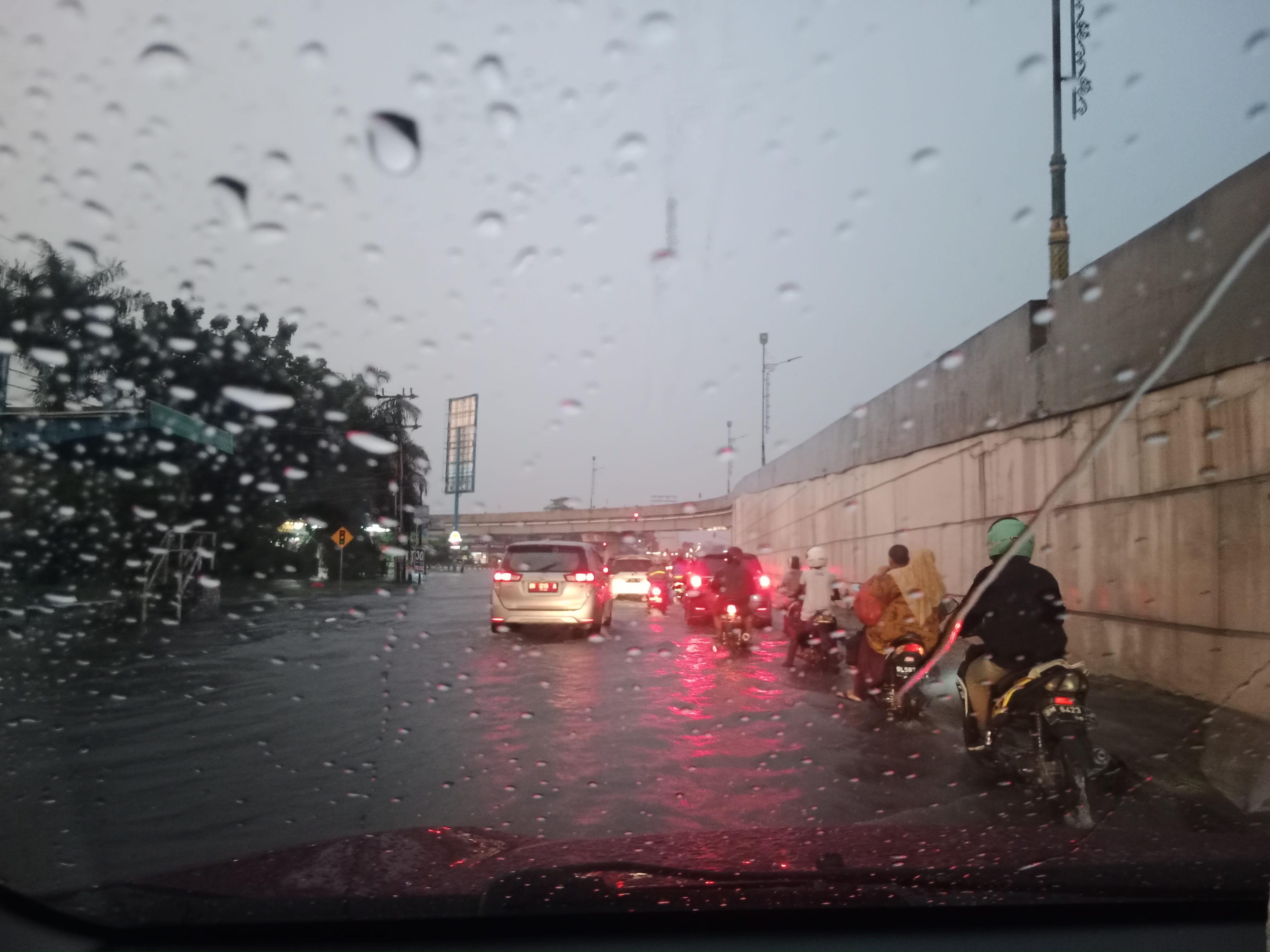 Waspada, Hujan Akan Guyur Riau Seharian