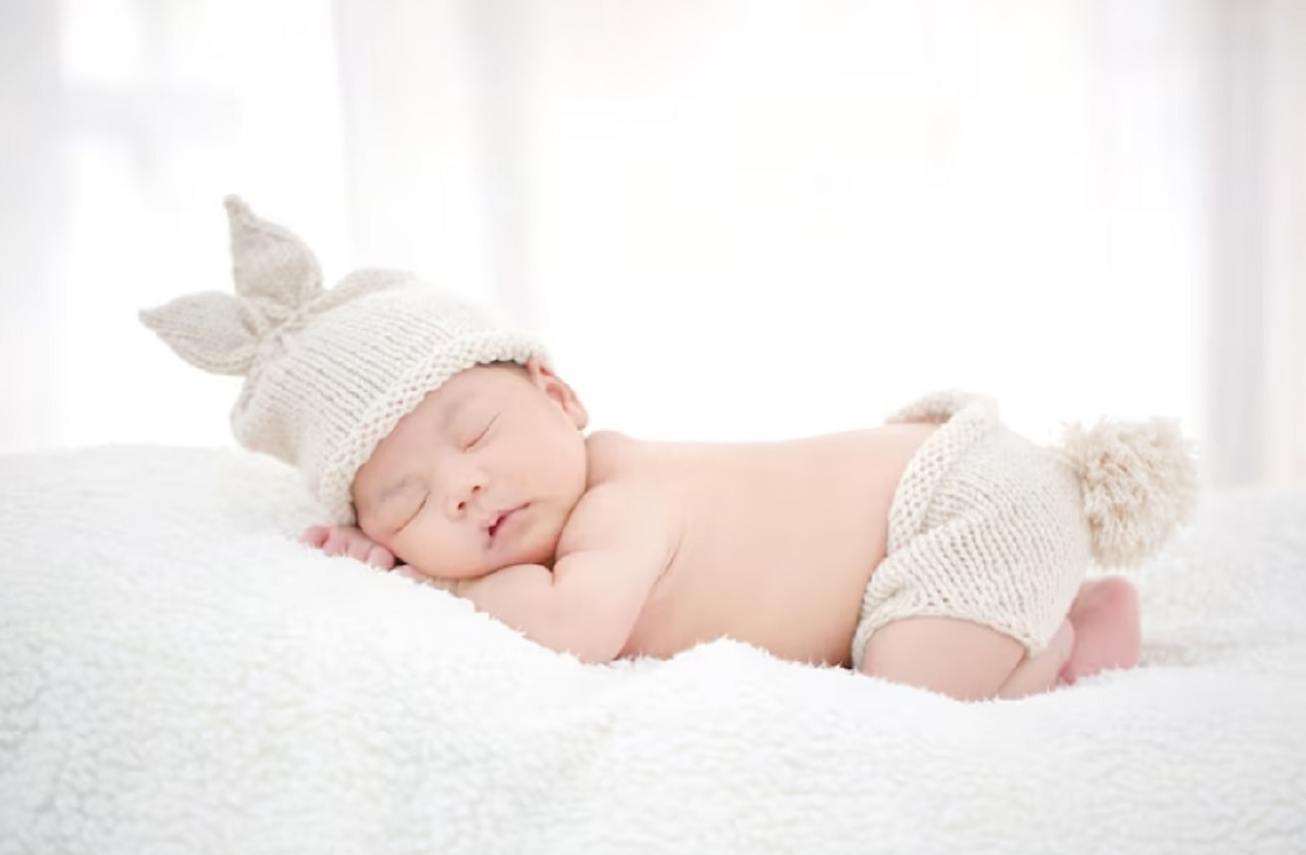 Apa Boleh Mengerok Bayi Menggunakan Bawang? Ini Kata Dokter
